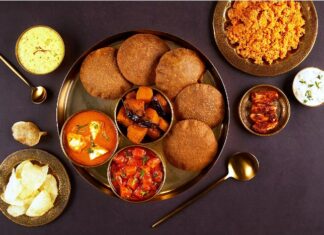 Experience the Joy of Navratri with Anand Sweets’ Special Vrat Thali!