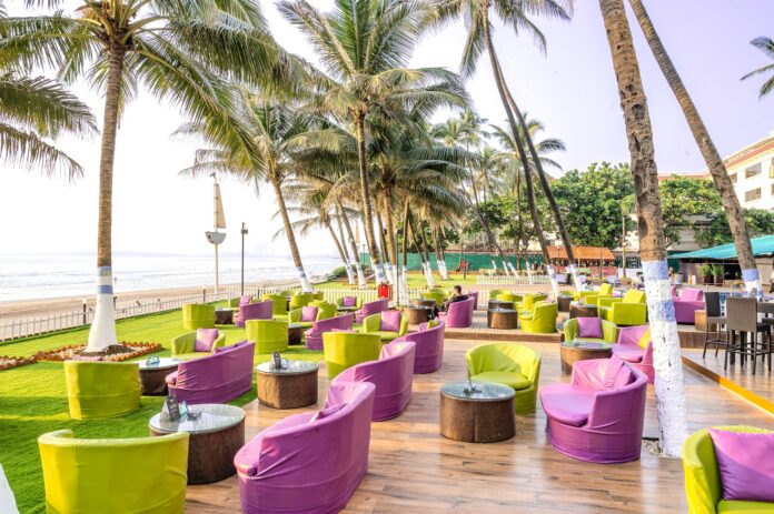 Gadda Da Vida, Novotel Mumbai Juhu Beach