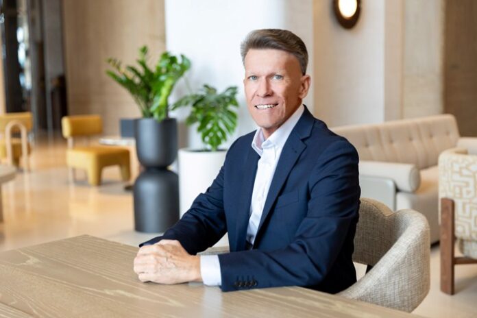 Mr. David Martens_01