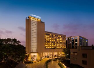 Courtyard by Marriott Mumbai International Airport celebrates its 15th Anniversary