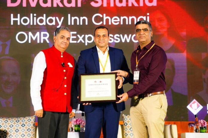 General-Manager-of-the-Year-–-Mid-Market-&-Upper-Mid-Market-Hotel-Segment’-at-the-HICSA-2025-in-Mumbai