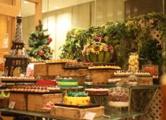 Cheers to Sundays! Unlimited Draught Beer & Lavish Brunch at Waterside, Feathers Hotel