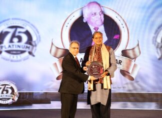 HRAWI Felicitates 75 Years Of Leadership Past Presidents Honoured By Actor Boman Irani At 20th Regional Convention; Dr Ajit Kerkar & Mr Vivek Nair Receive Lifetime Achievement Awards