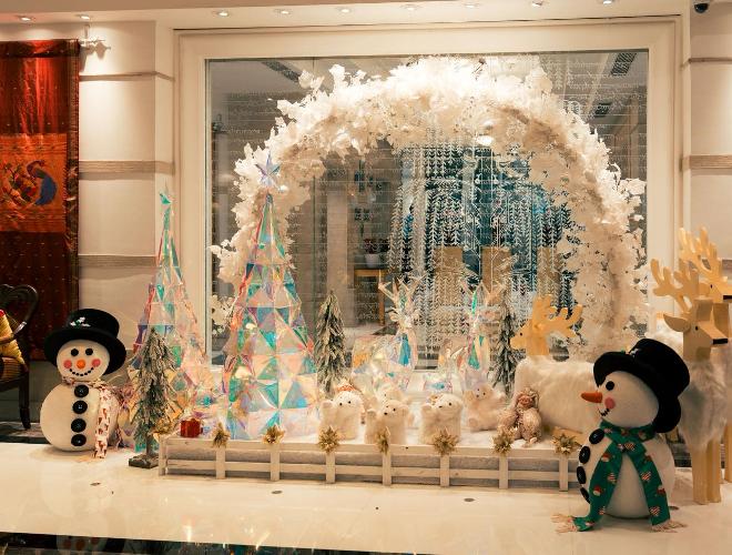 ITC Maratha- Christmas decor