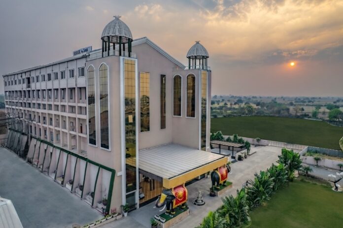 Hotel Facade